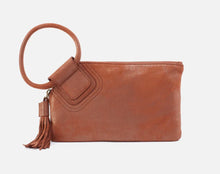 Load image into Gallery viewer, Hobo Sable Wrislet-Burnished Leather
